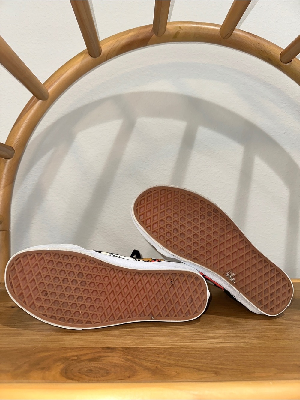 2015 Vans Disney Sk8-Hi sneakers featuring Mickey, Goofy, Pluto, and Donald - Picture 5 of 11